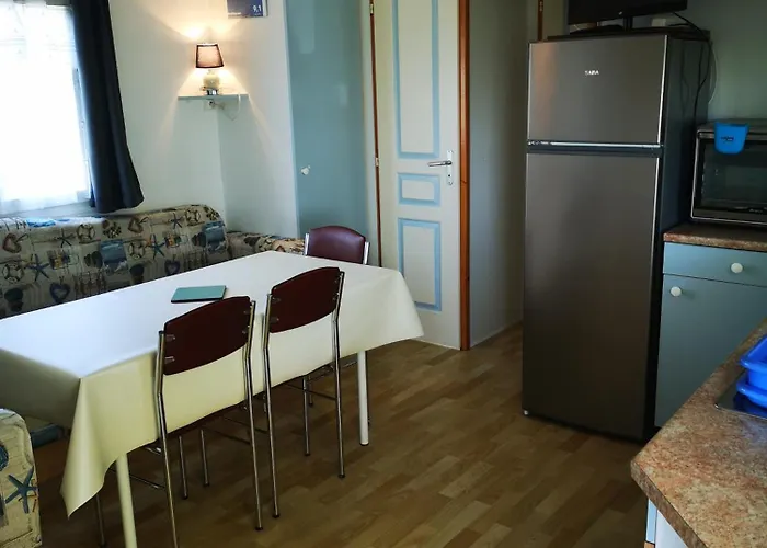 Mobile La Tranche Sur 6 Personnes *